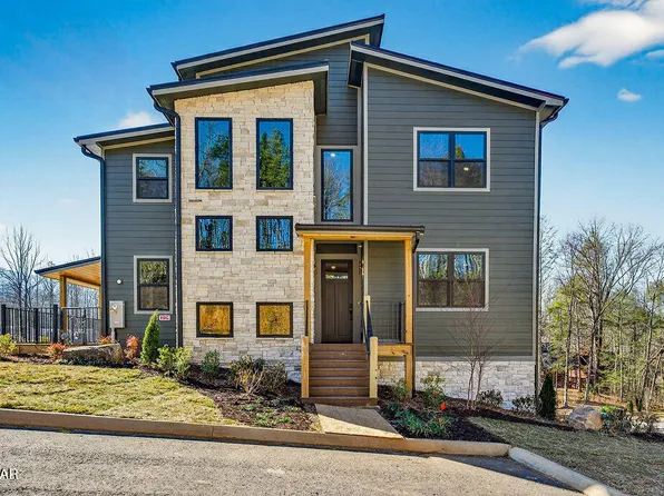 130 Mills Park Rd #9, Gatlinburg, TN 37738
