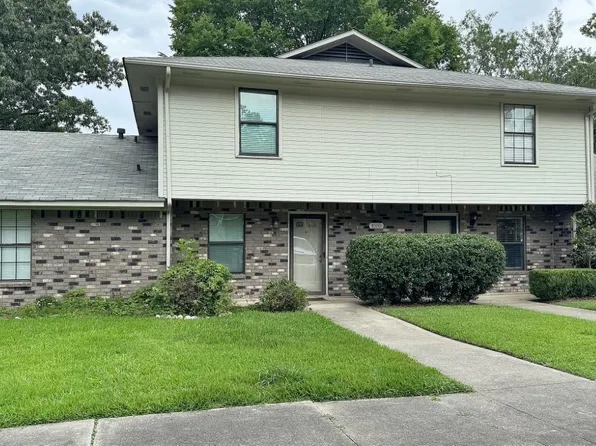 1800 Woodhaven Dr, Monroe, LA 71201