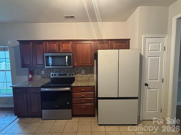 3rd image of 16020 Sunninghill Park Rd #94