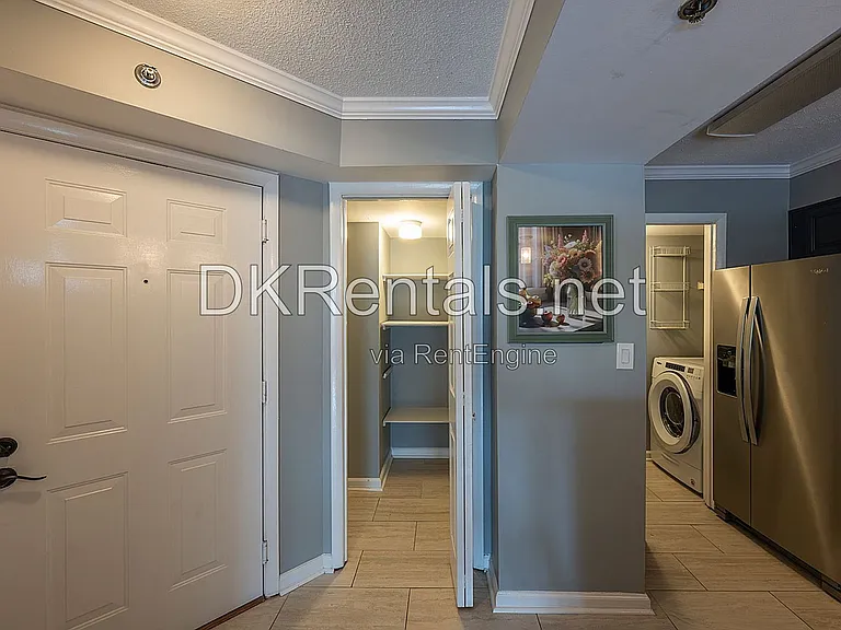 795 Hammond Dr #307 — Photo 3