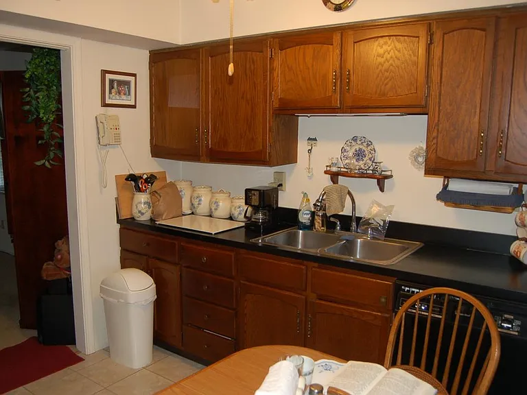 60 Colonial Estates Dr — Photo 20