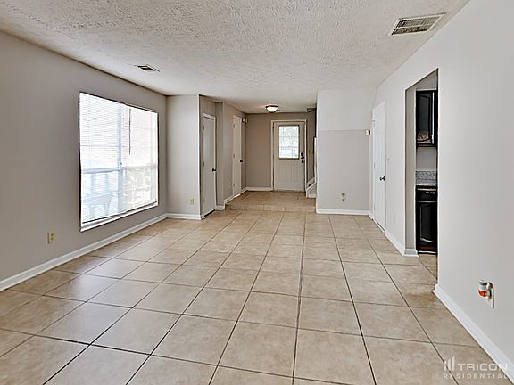 4th image of 1260 Woodstream Dr