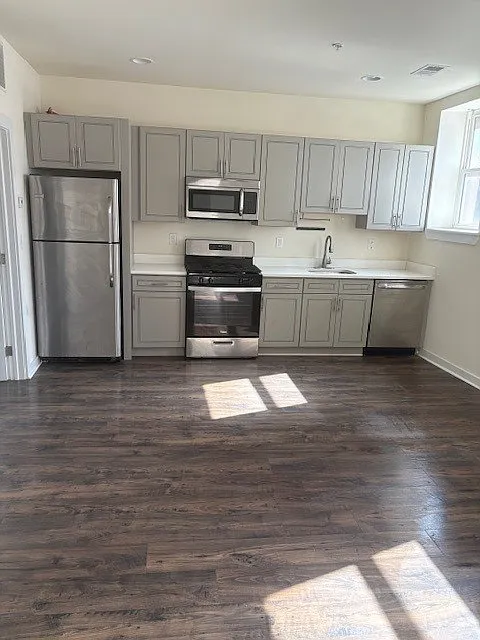 531 South St #204