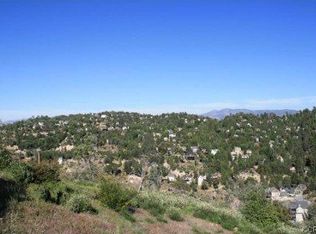 1005 Marin Ln, Lake Arrowhead, CA 92352
