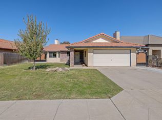 2152 E Jon Dr, Fresno, CA 93720