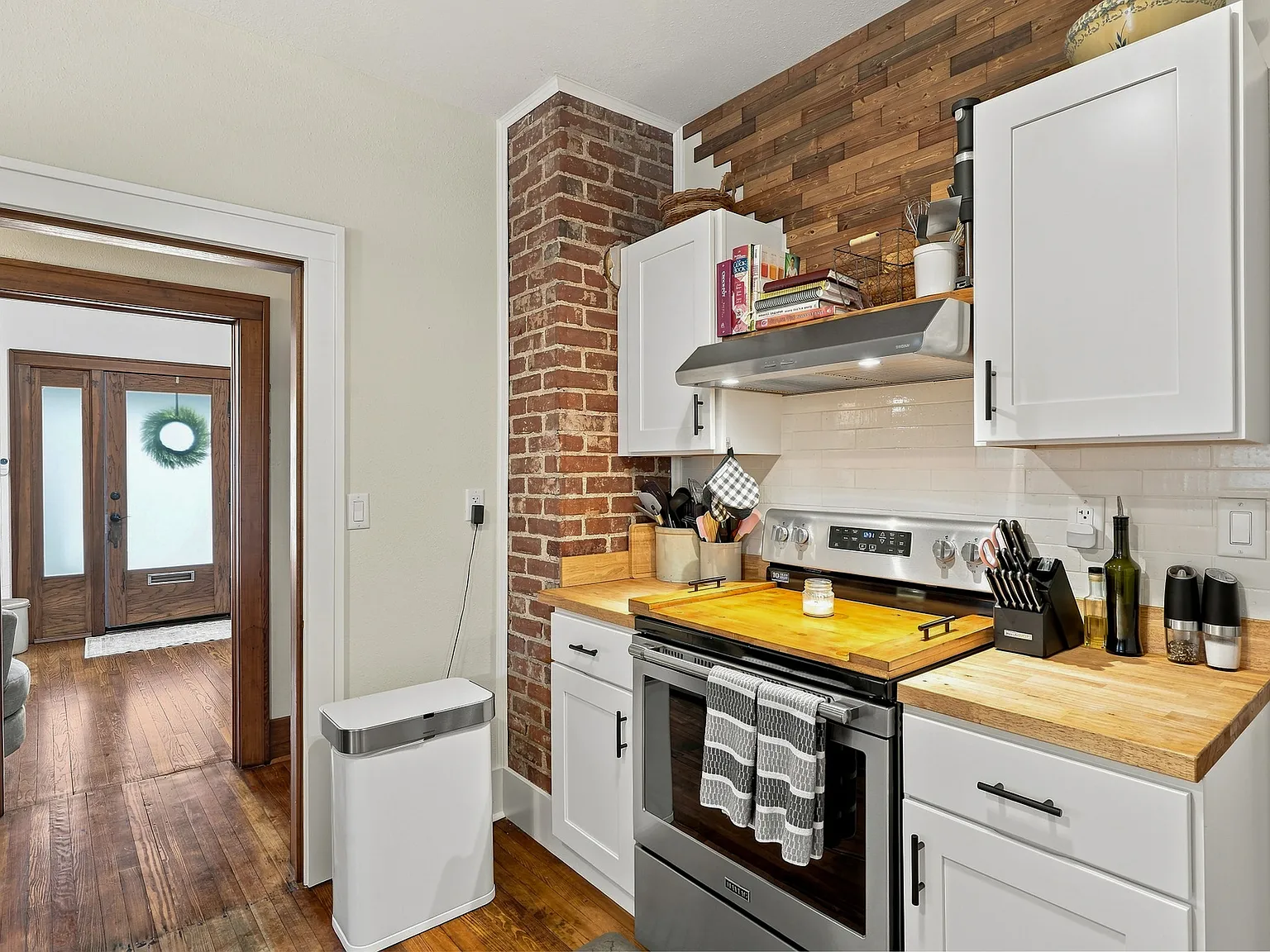 404 Spruce St — Photo 2