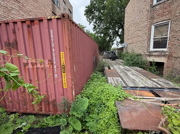 4312 W Flournoy St, Chicago, IL 60624
