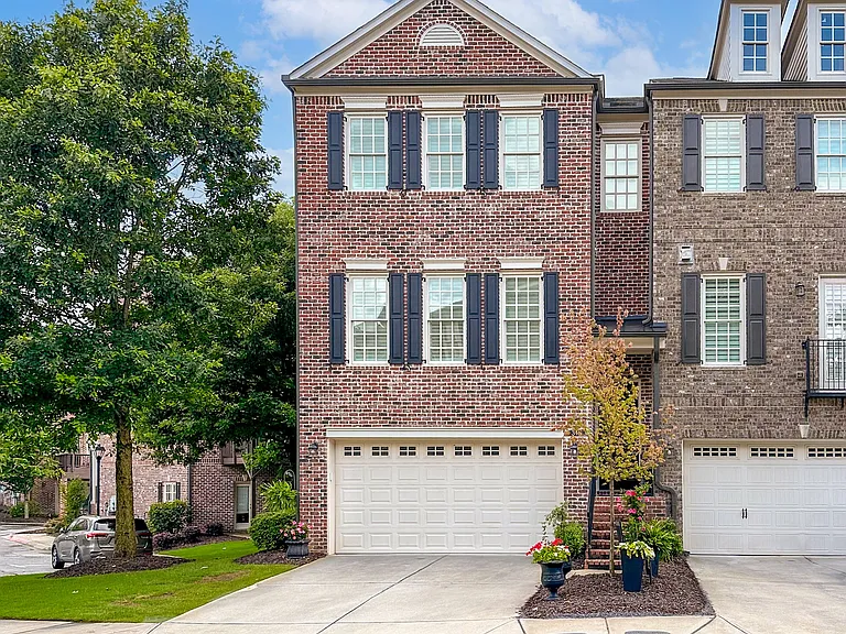 Front of townhome