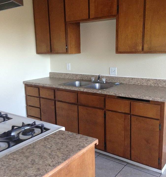 2nd image of 2460 Linden Ave APT 203