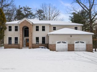 296 Lower Seese Hill Rd, Canadensis, PA 18325