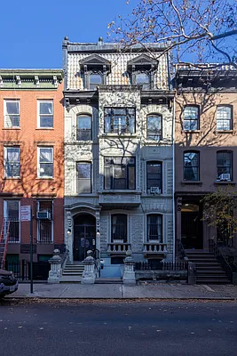 Rented by Compass | media 26