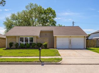 2507 Kings Chapel Rd, Friendswood, TX 77546