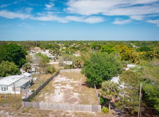 1619 NE Seneca Ave, Stuart, FL 34994