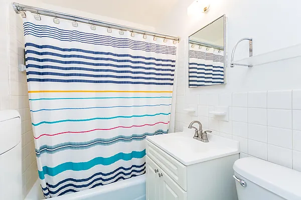 Sold by Re/Max In The City | media 17