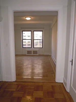 Rented by Metropolitan Equities | media 10