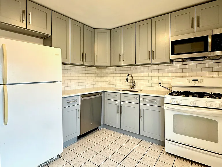 80 County Street 7H — Photo 4