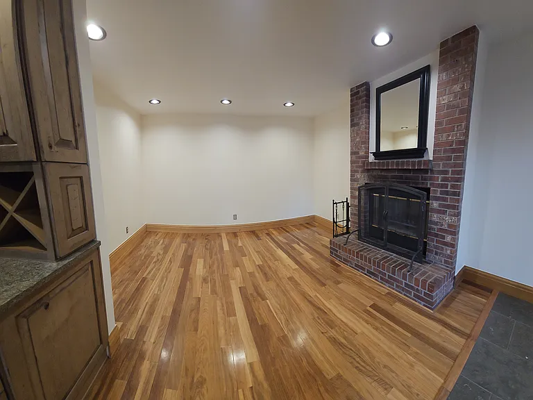 10196 Westside Ct — Photo 7