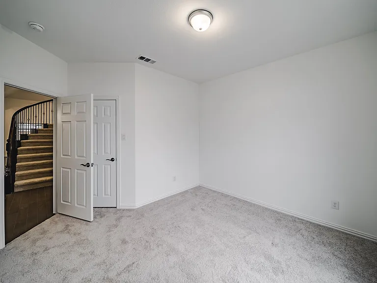 504 Waters Way — Photo 21