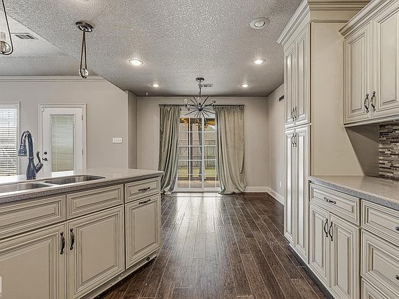 5th image of 6235 Merrell Dr