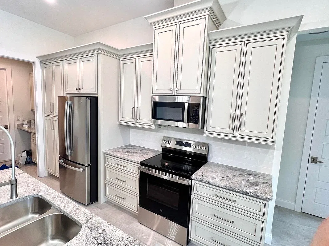 4 bed, 2.0 bath, 1862 sqft, $2,800 — Photo 4