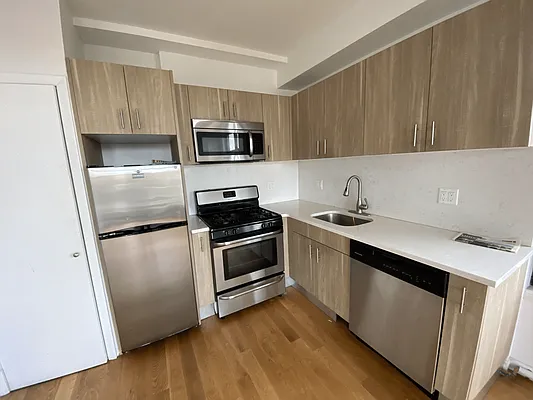 Rented by MySpaceNYC | media 4