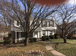 285 Foxcroft Rd, Pittsburgh, PA 15220