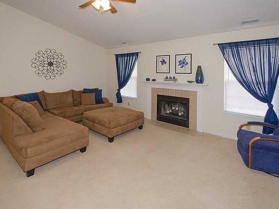 3rd image of 12224 Bearsdale Dr