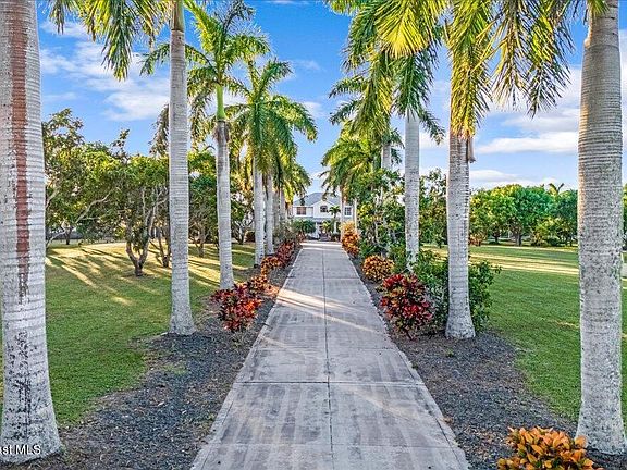 2nd image of 6129 N Tropical Trl