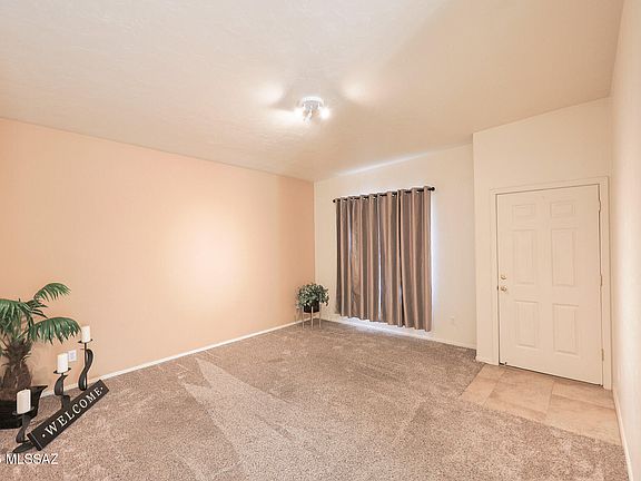 4th image of 232 S Clubhouse Ln