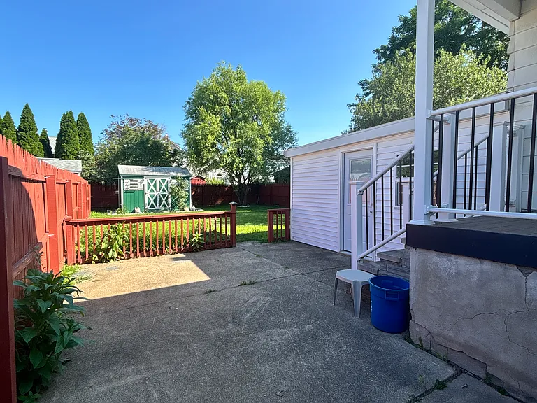 15 Milbre St — Photo 35
