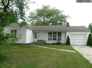 2427 Wilson Dr, Lorain, OH 44052