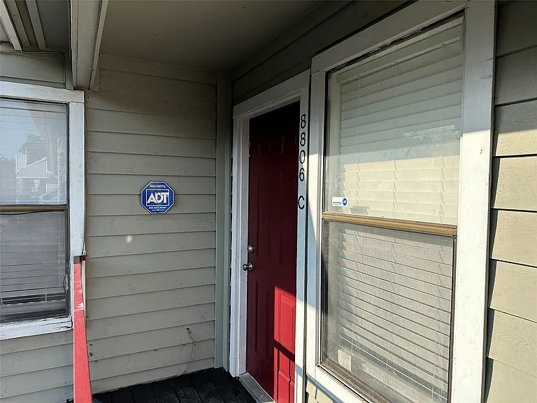 8806 Schick Rd #C — Photo 11