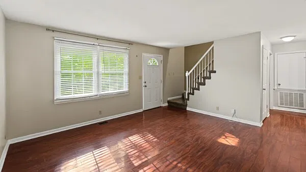 4 bed, 2.5 bath, 1638 sqft, $1,850 — Photo 4