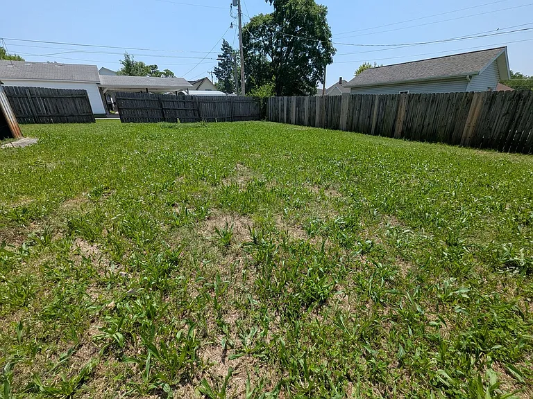 327 S Roane St — Photo 13
