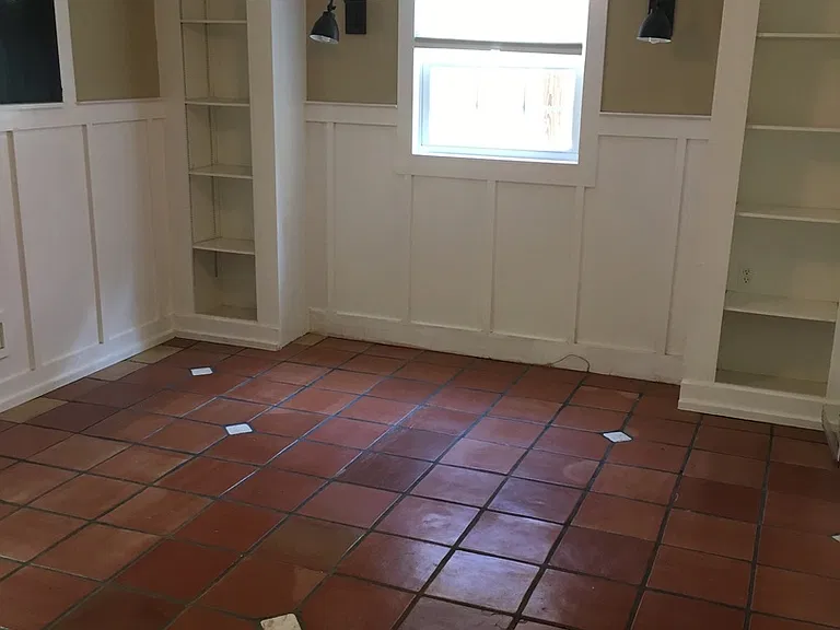 2461 Lyndhurst Ave — Photo 23
