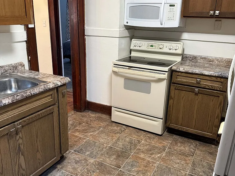 3435 Peach St — Photo 34
