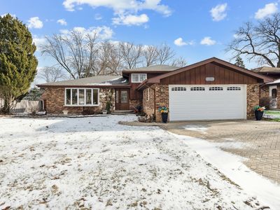 10033 S 87th Ave, Palos Hills, IL, 60465