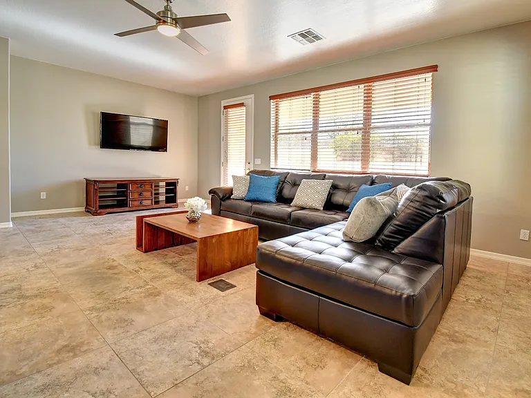 1415 newberry living 2_07132018