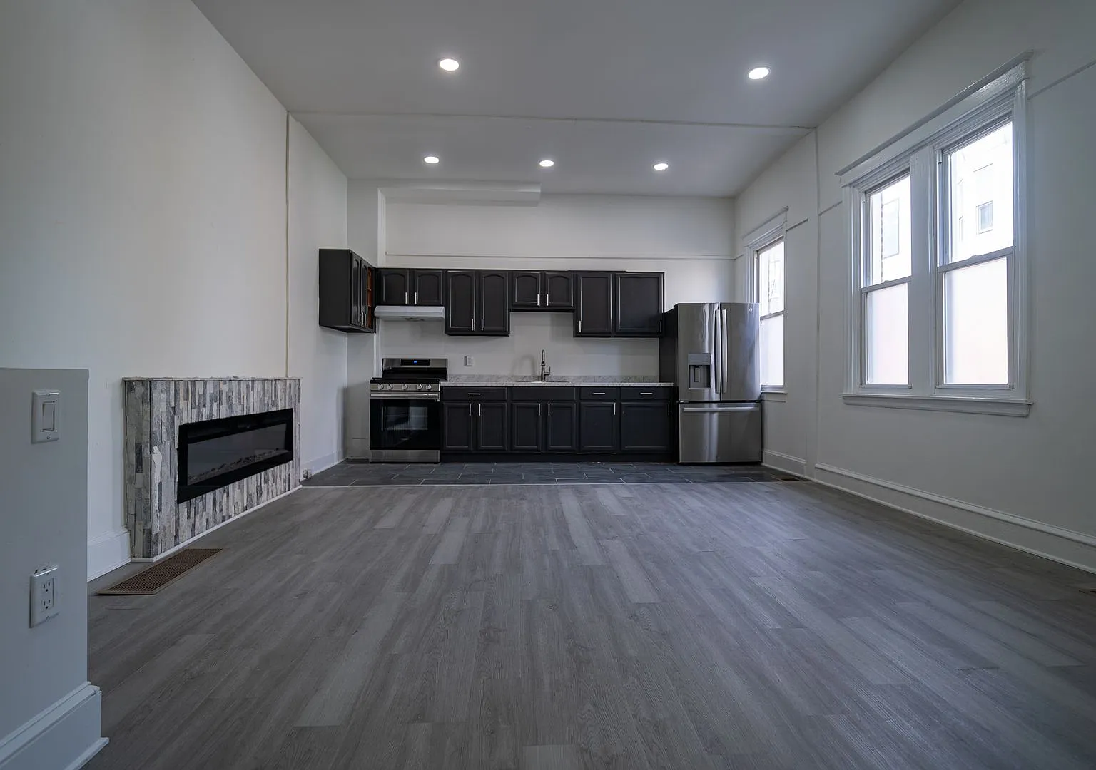 2410 Wharton St — Photo 1