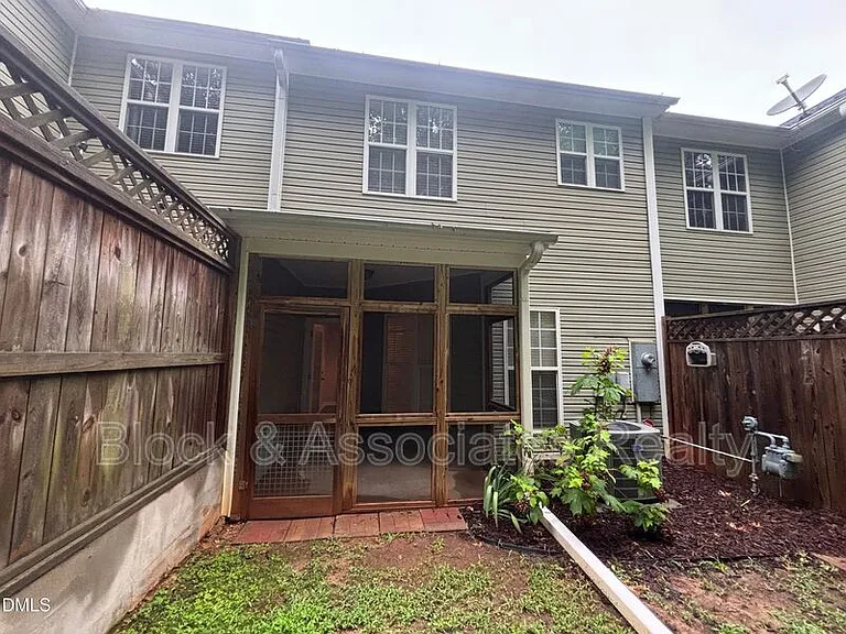 27 Great View Ct — Photo 6