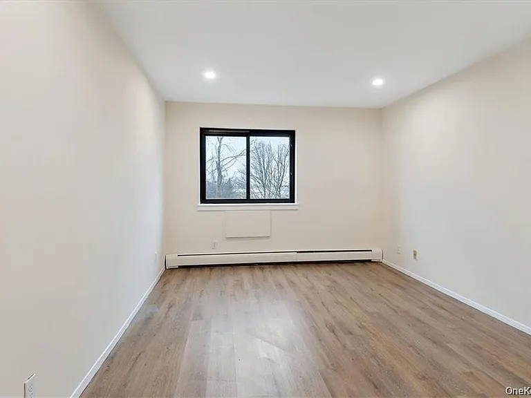 142 Trenchard St #2E — Photo 11
