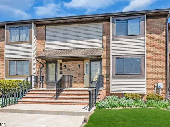 722 Robin Rd, Hillsborough Twp., NJ 08844