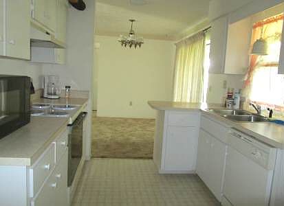 3rd image of 315 Wren Ave