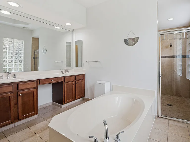 8105 Ferentino Pass — Photo 26