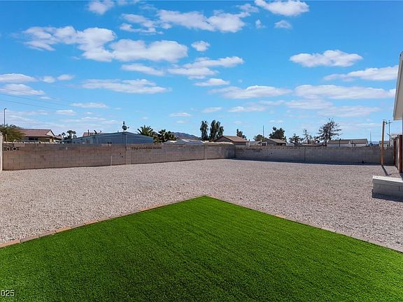 3rd image of 3446 Cactus Springs Dr