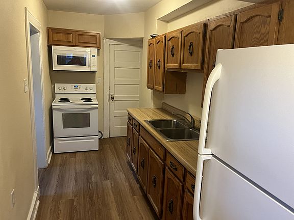 3rd image of 1421 5th St