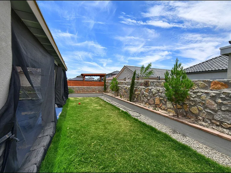 917 Odle Pl — Photo 35