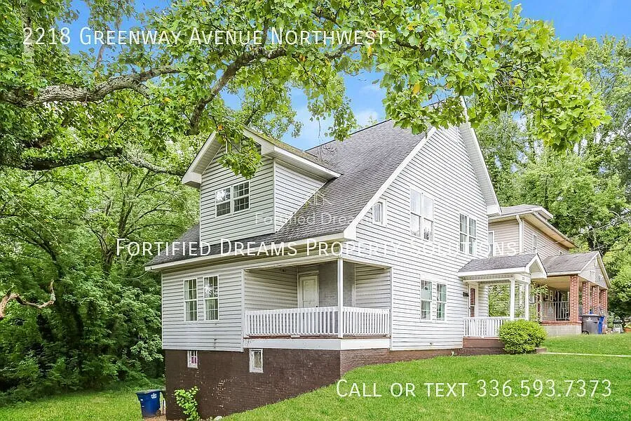 Spacious 4-Bedroom, 2-Bath Home with Character in Winston-Salem, NC — Photo 2