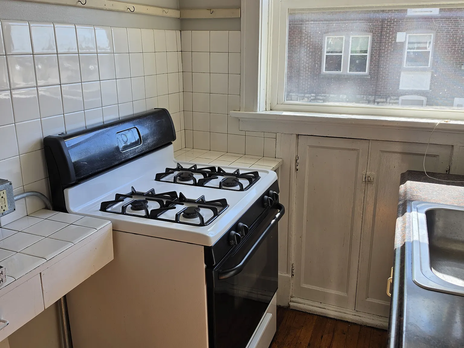 1 bed, $950 — Photo 3