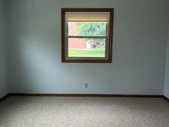 2133 32nd St NW, Canton, OH 44709